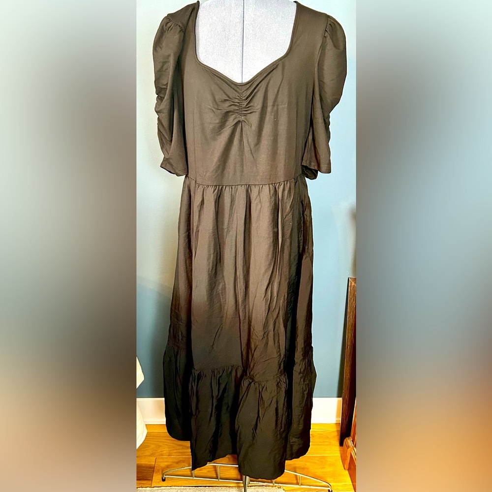 Gap ladies black dress with sweetheart neckline size XL
